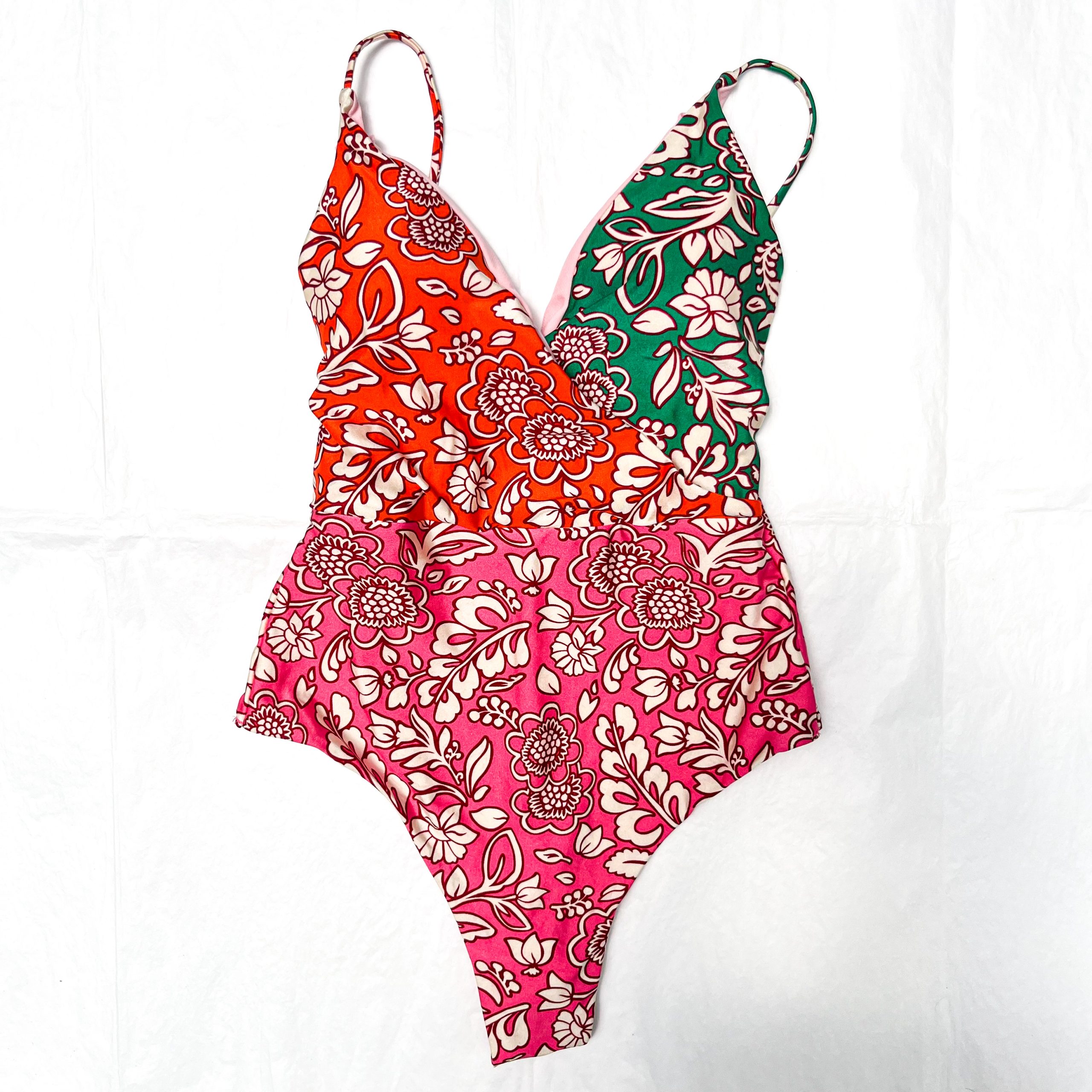🌺 Traje de Baño "Color Fest": Energía y Estilo